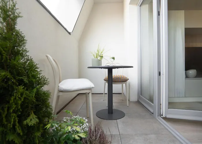 Hillhouse By Mw Estates Self Check-in 24h Apartment