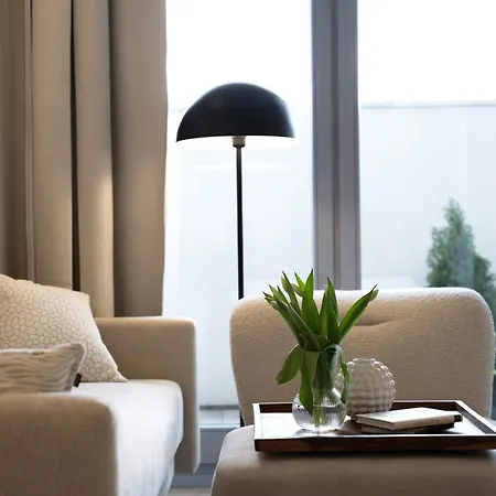 Hillhouse By Mw Estates Self Check-in 24h 아파트
