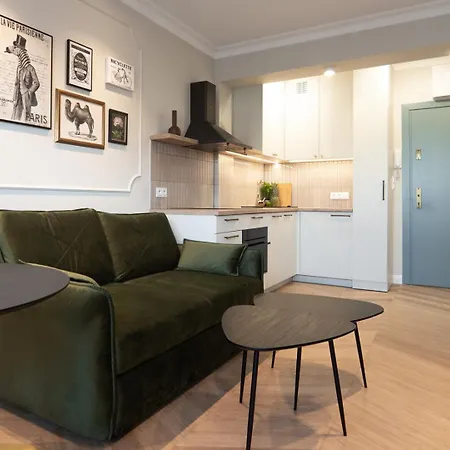 Hillhouse By Mw Estates Self Check-in 24h Апартаменти