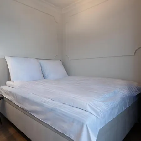 Hillhouse By Mw Estates Apartment *